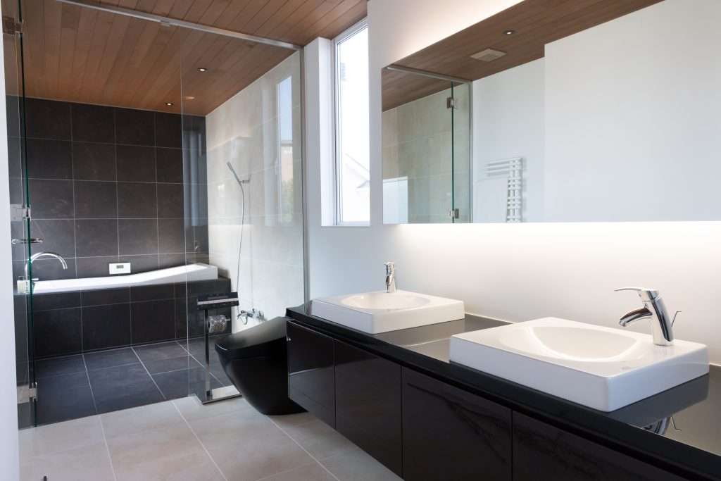 interior of modern bathroom Gallery - 22